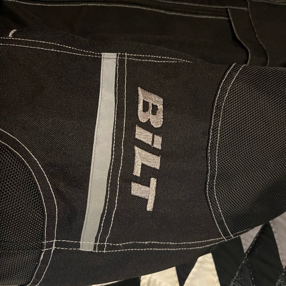 Bilt Motorcycle jacket. - Picture 3 of 13